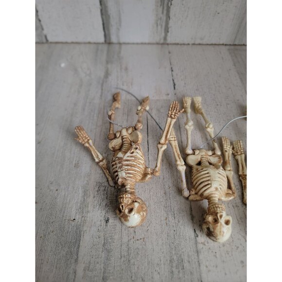 Skeleton mini upside down hanging Halloween set unique - Picture 2 of 7